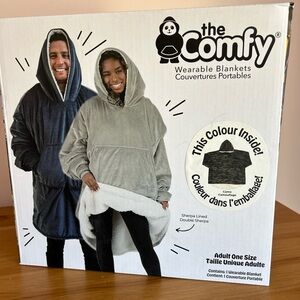The Comfy Wearable Blanket